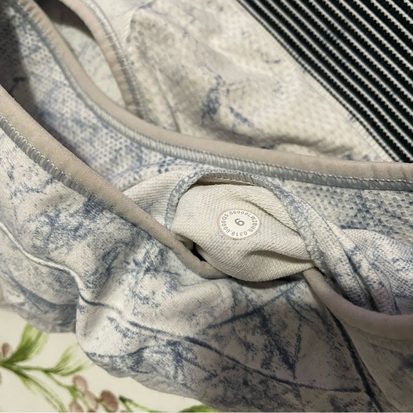 Sports bra - Picture 3 of 4